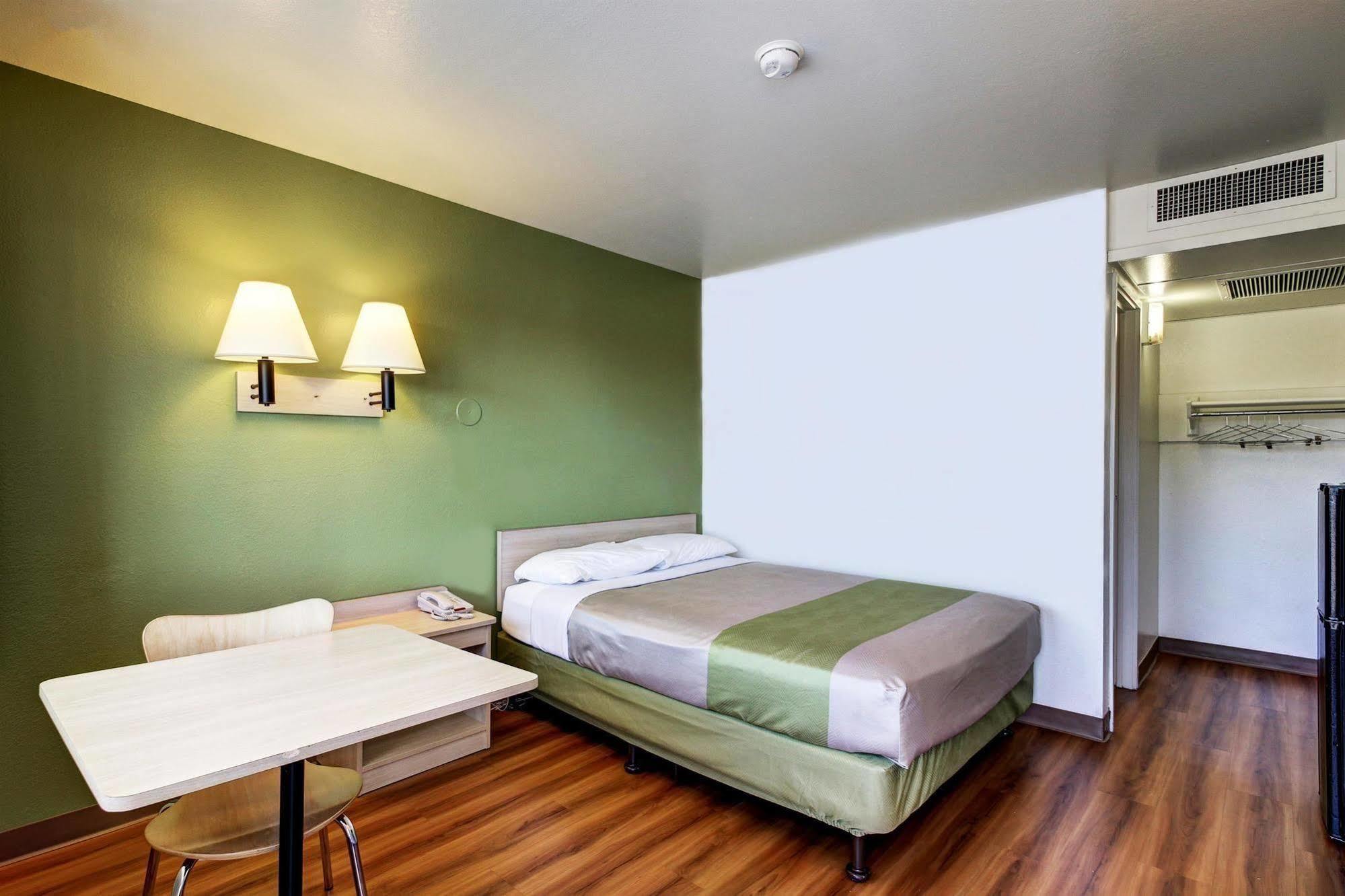 Econo Lodge Midvale Kültér fotó